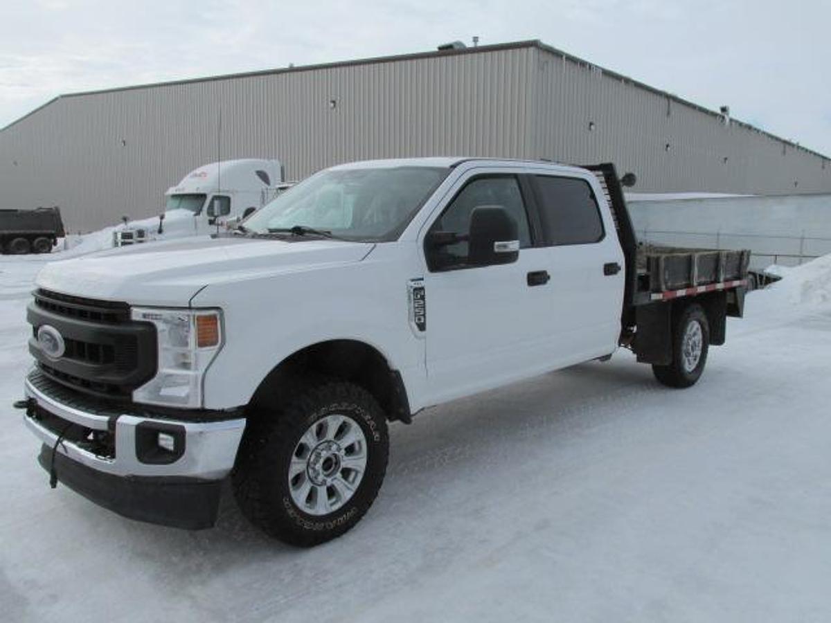 Used 2020 Ford F 250 Crew Cab 4x4 with 9 ft deck