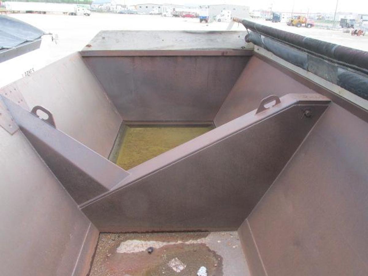 Used 2013 Arnes 15 ft side dump lead trailer