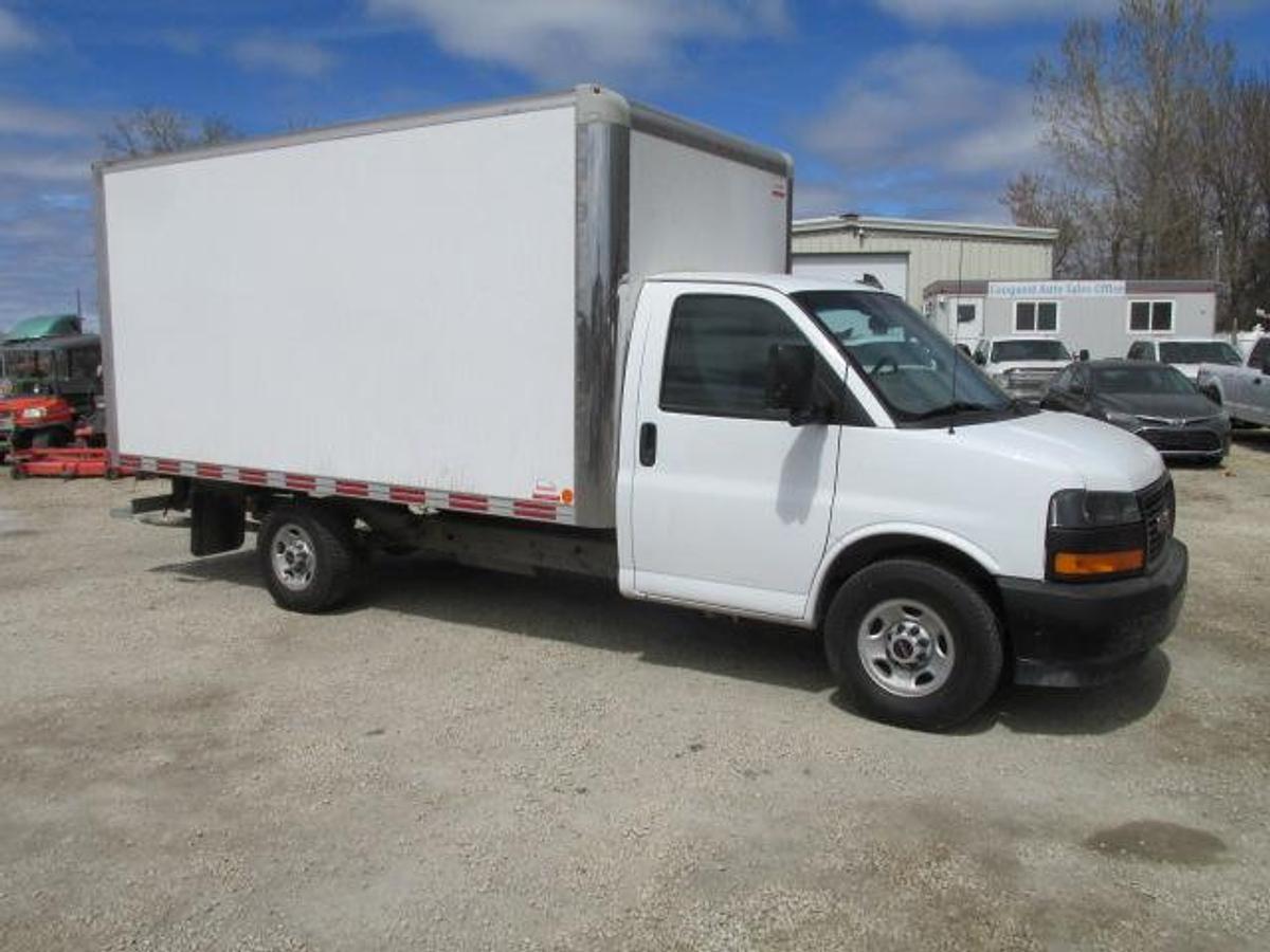 Used 2022 GMC Savana 3500 Box van 9900 lb GVW