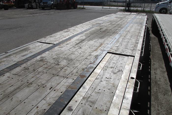 Used 2021 Lode KIng 53 ft low pro recovery step deck