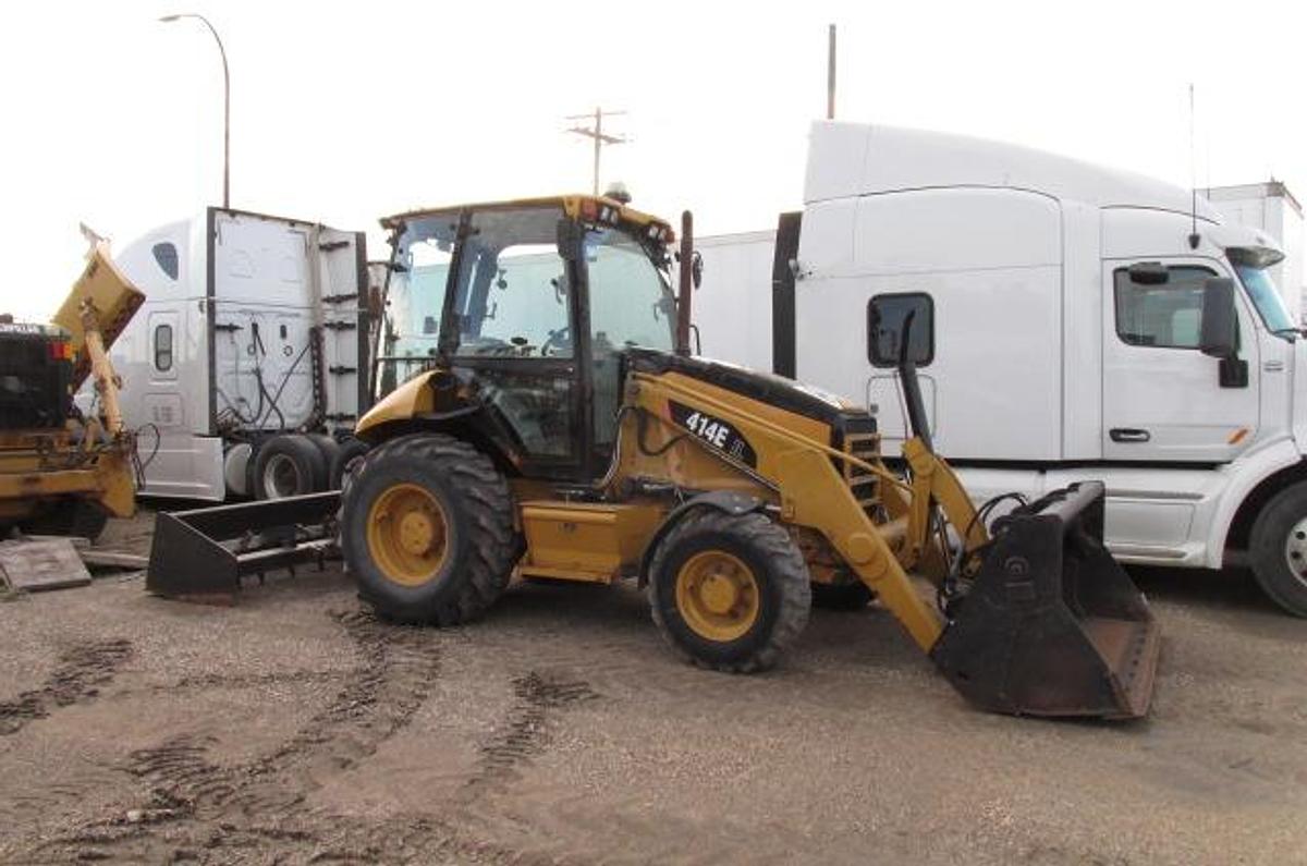 Used 2009 Caterpillar 414E IL landscape / skip loader