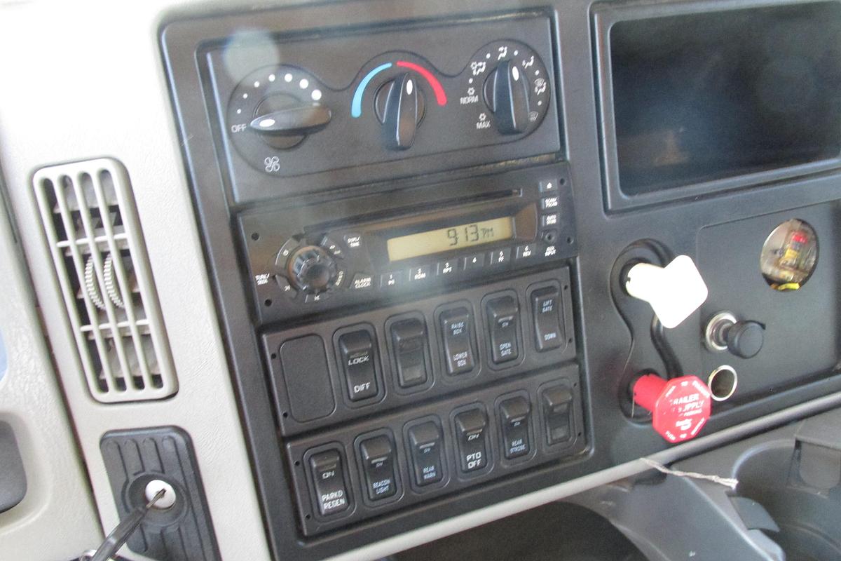 Used 2014 International Durastar