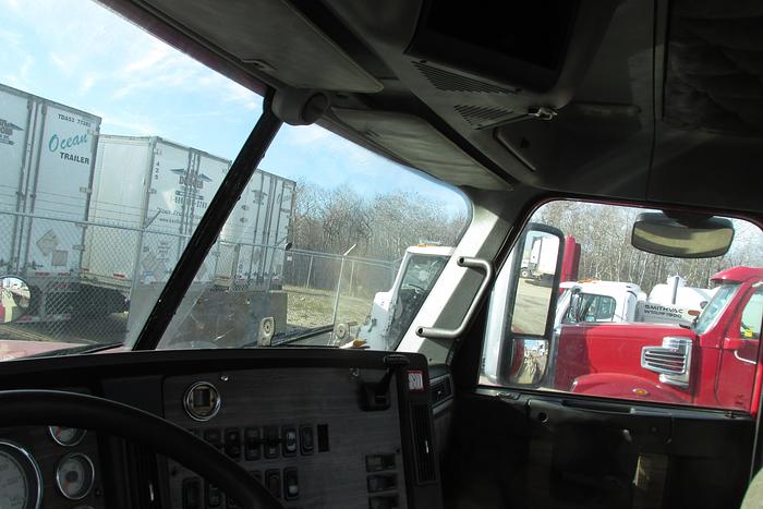 Used 2016 Freightliner Coronado heavy spec 18 spd