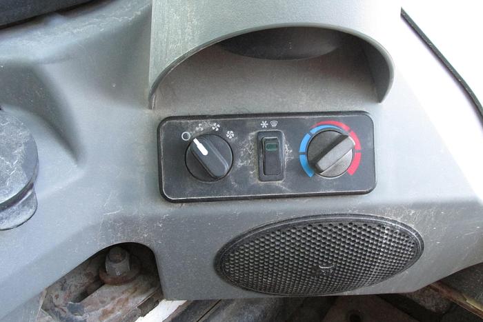 Used 2013 Bobcat S 590 skid steer