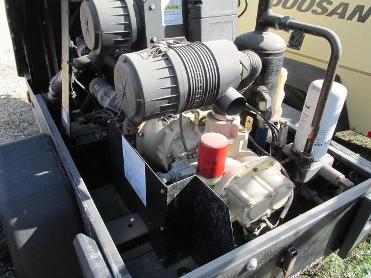 Used 2016 Doosan 185 CFM air compressor
