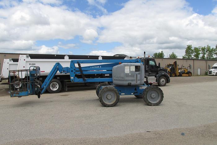 Used 2008 Genie Z45/25 man lift 4x4 diesel engine