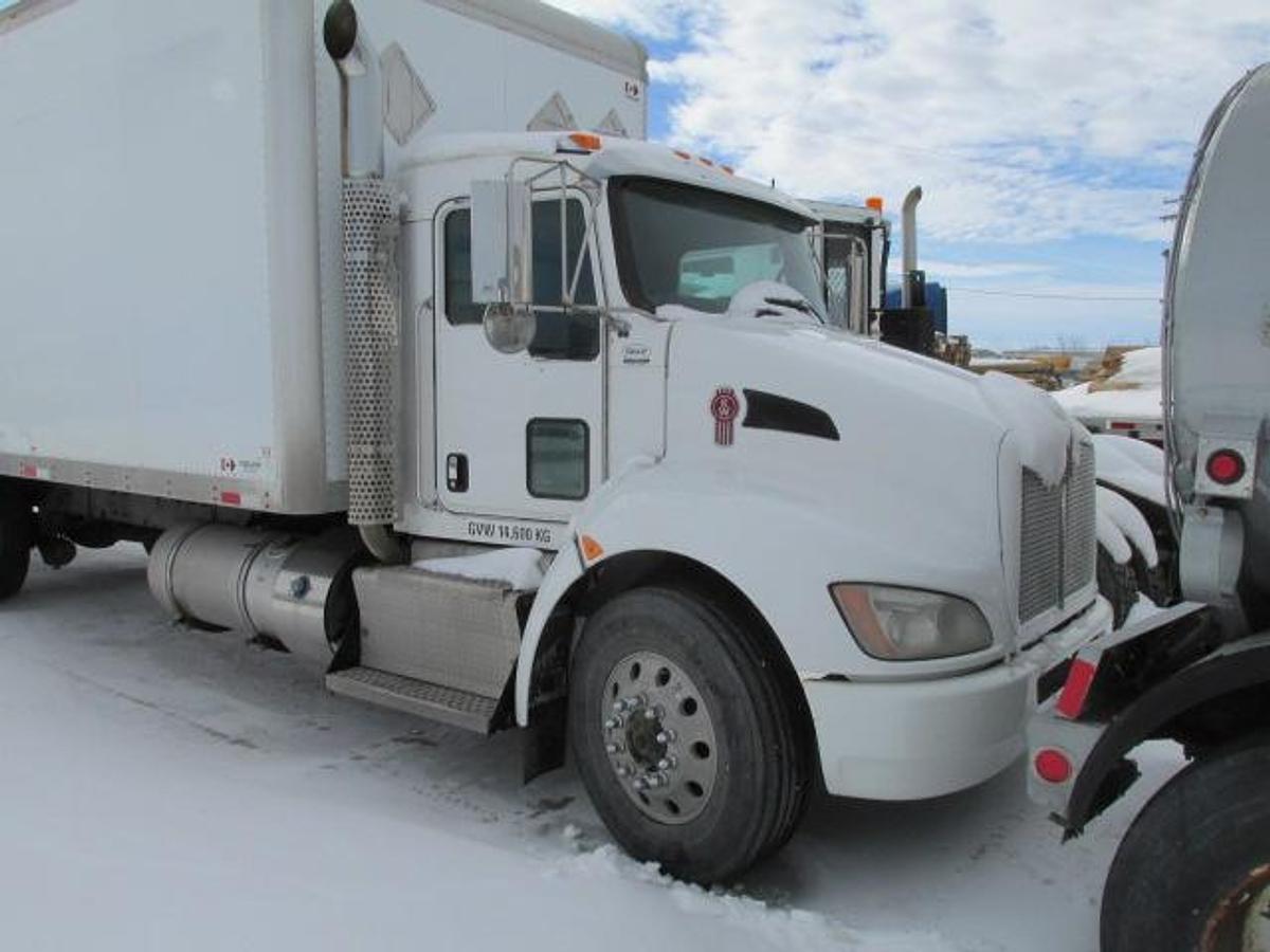 Used 2017 Kenworth T 370 with 24 ft Van body with tailgate