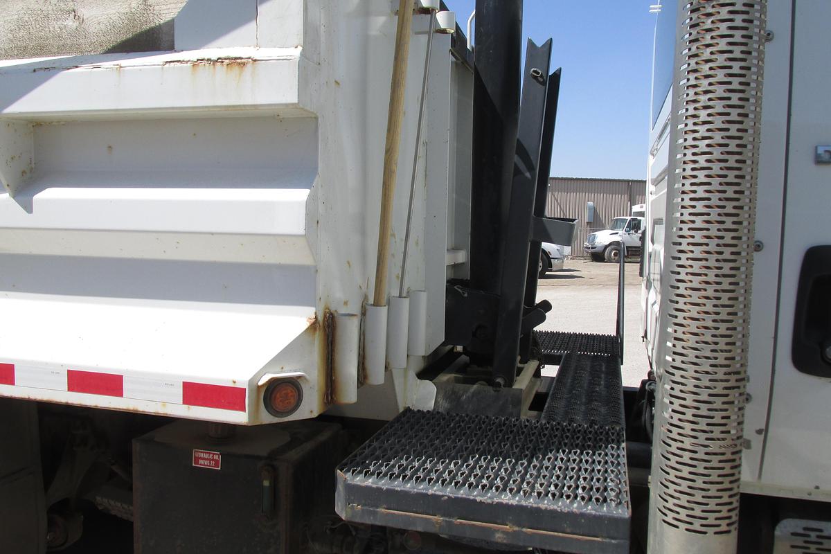 Used 2013 International 4400 Tandem Dump truck