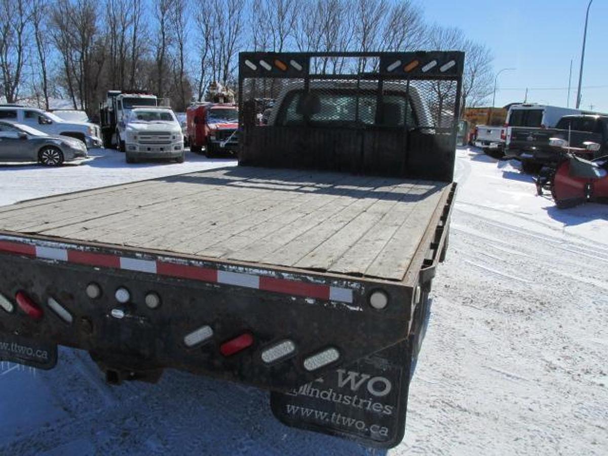 Used 2016 Ford F350 Regular Cab 4x4 with flat deck