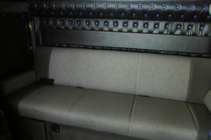 Used 2023 Kenworth W 900 565 hp Cummins 18 speed