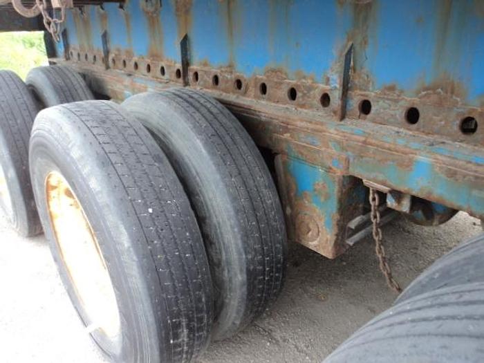 Used 2012 Dorsey 50 ft Oilfield float trailer