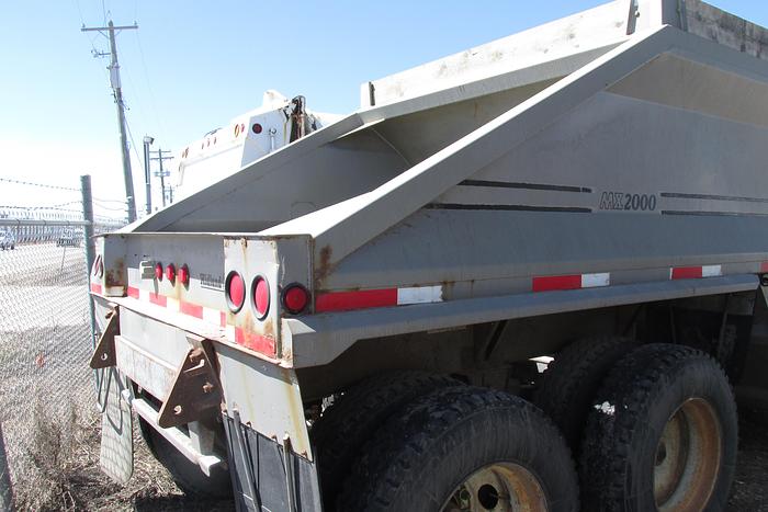 Used 2005 Midland Cross belly dump trailer