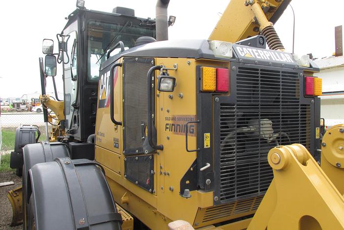 Used 2017 Caterpillar 140 M AWD with Snow wing, front lift group and rear ripper