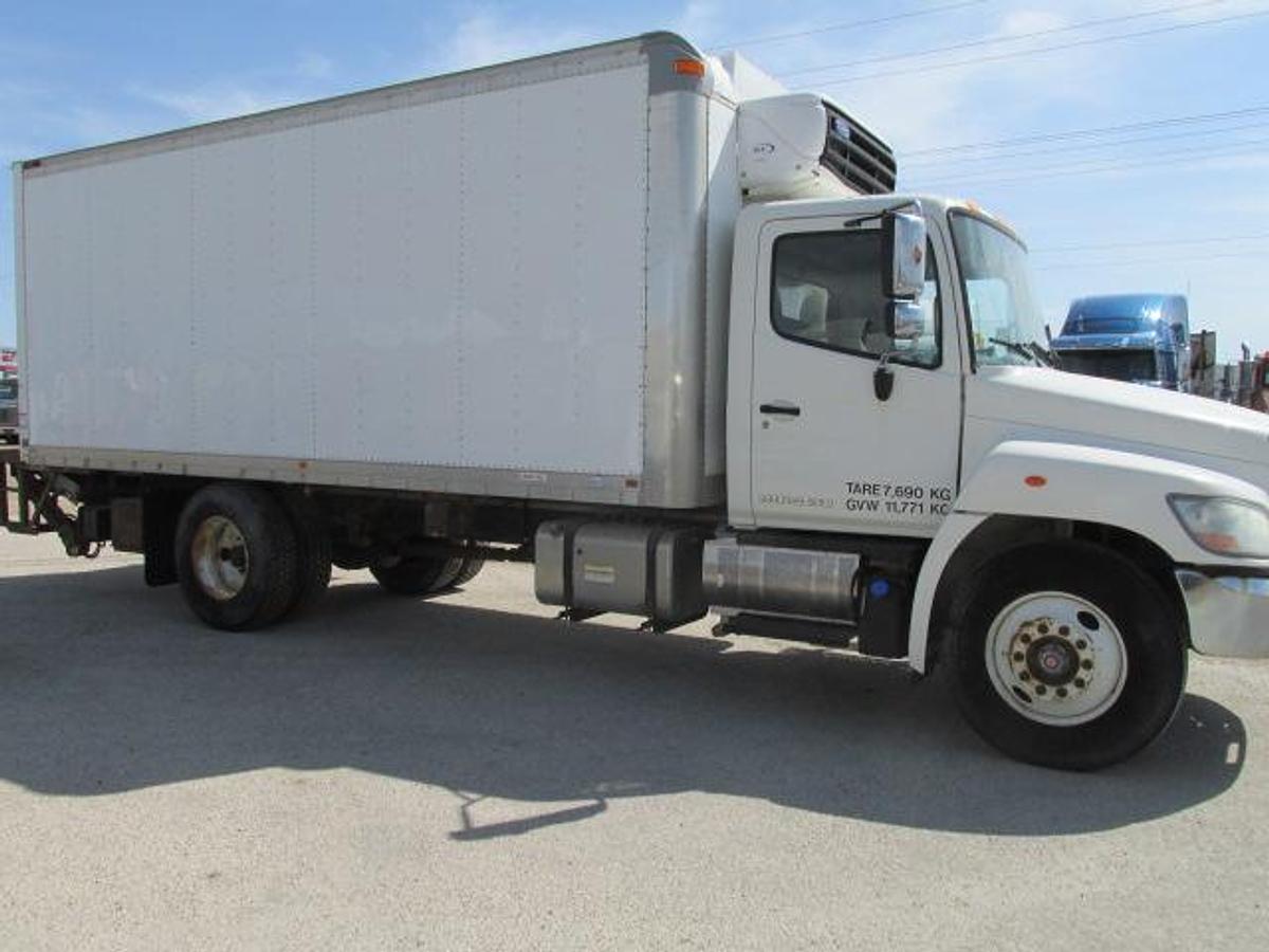 Used 2012 Hino 268 with 20 ft box and tailgate