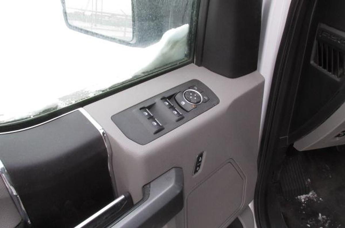 Used 2018 Ford F 150 Crew cab 4x4 5.0L v8