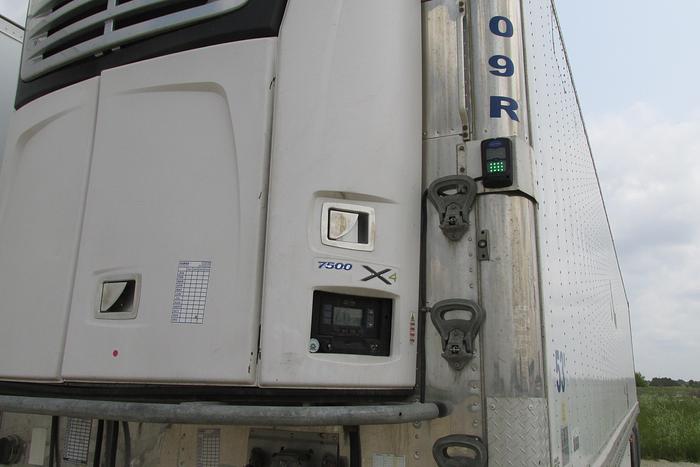 Used 2017 Wabash 53 ft tri axle reefer trailer with Carrier X4-7500 unit