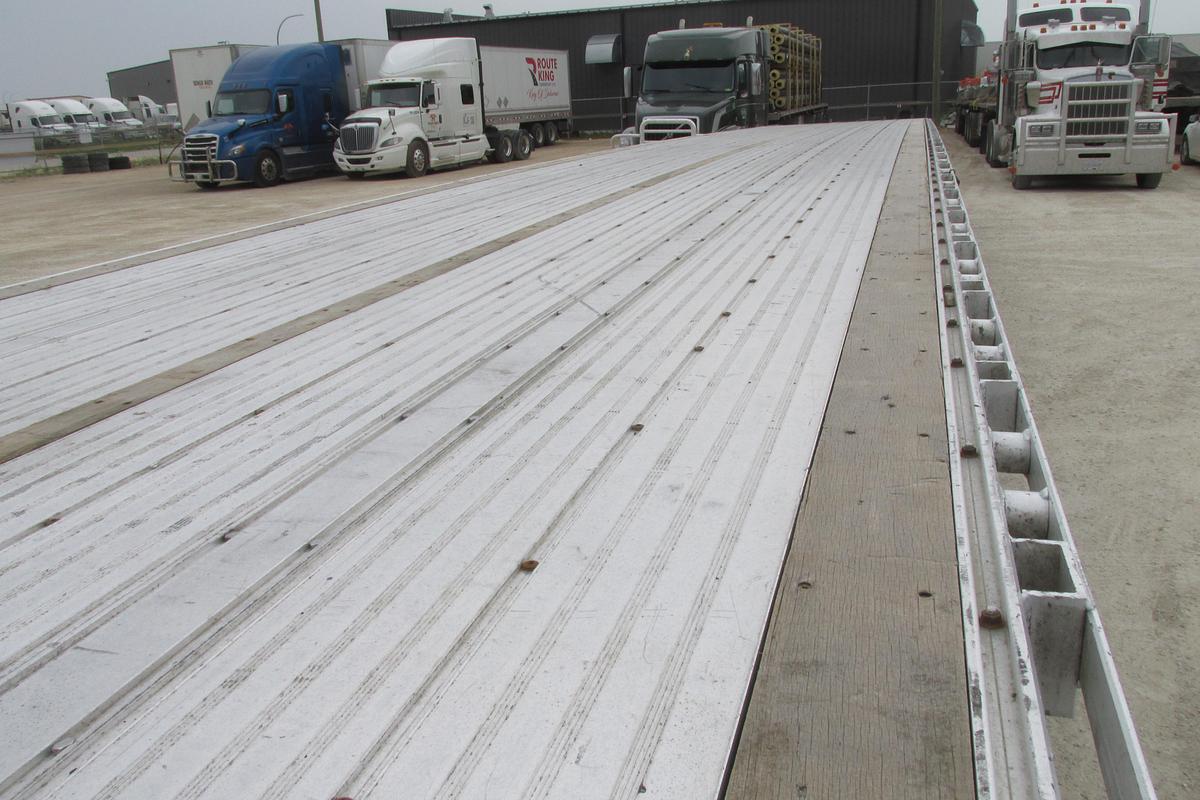 Used 2021 Doonan 53 ft Flat Deck tandem Cali Legal Aluminum trailer