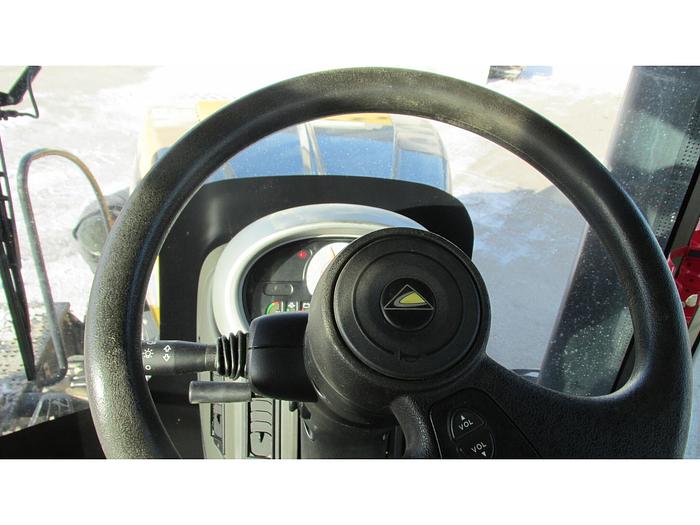 Used 2017 Challenger MT865E