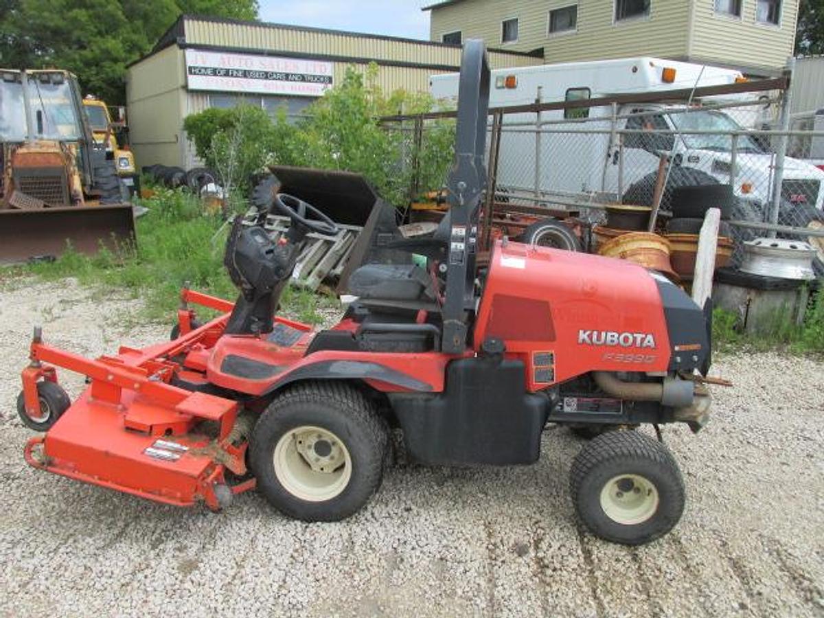 Used 2014 Kubota F3990 Front mount 72 in mower 4x4 diesel powered