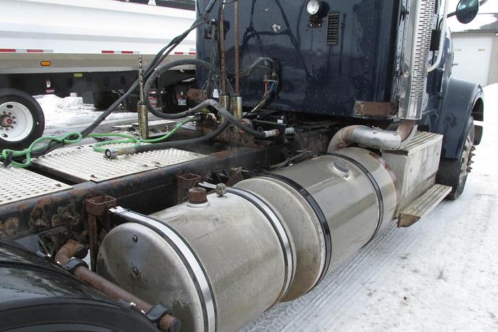 Used 2016 International Eagle 9900 with wet kit 500 hp Cummins