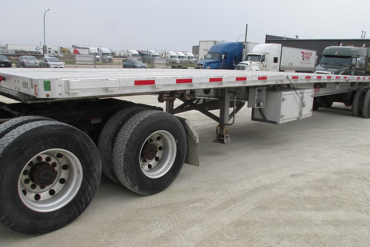 Used 2021 Doonan 53 ft Flat Deck tandem Cali Legal Aluminum trailer