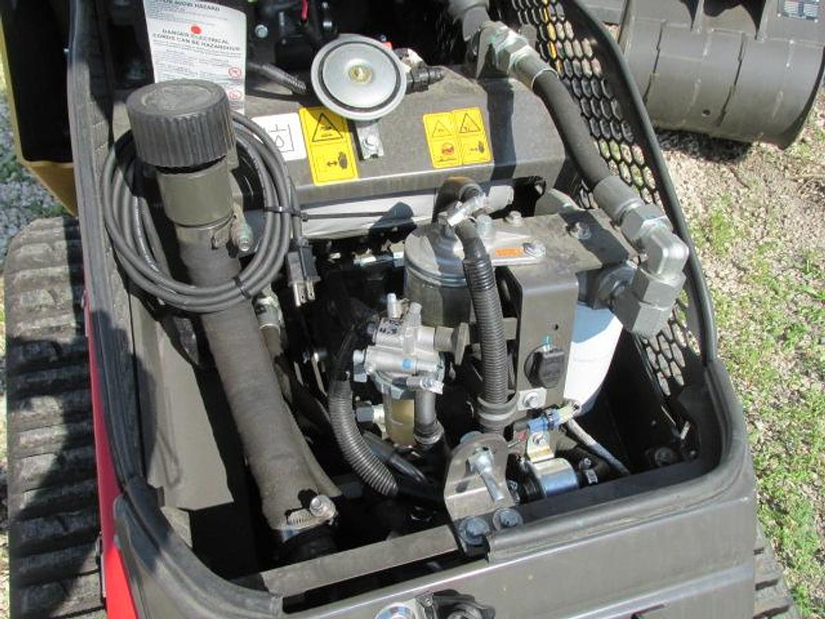 Brand new mini skid steer Kubota 23 hp 