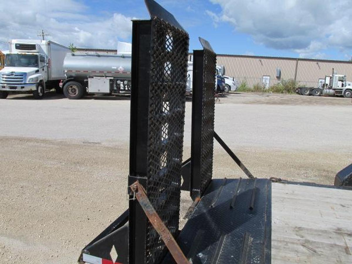 Used 2022 Diamond C 22 ft equipment trailer