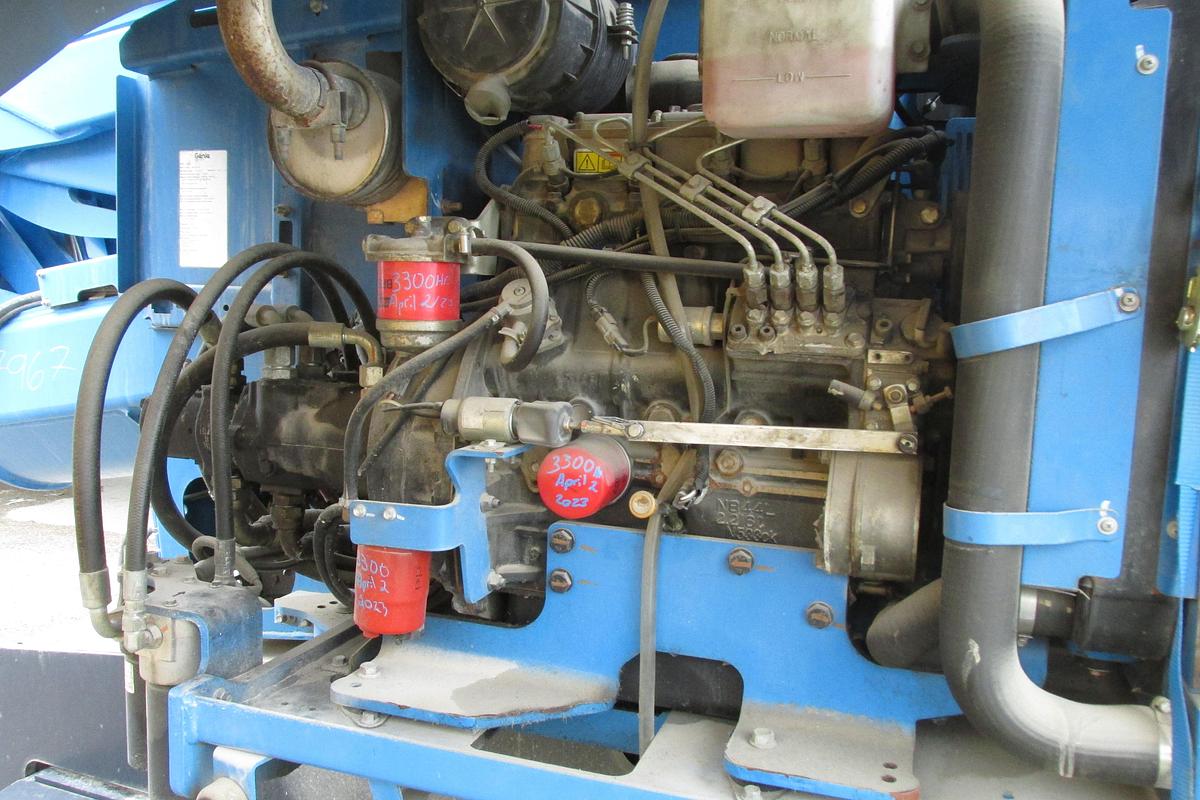 Used 2015 Genie Z 62/40 man lift 4x4 diesel