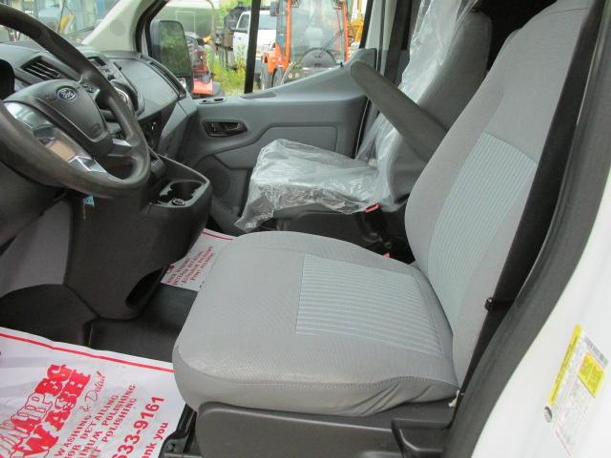 Used 2019 Ford T 250 Transit 148 med roof cargo van