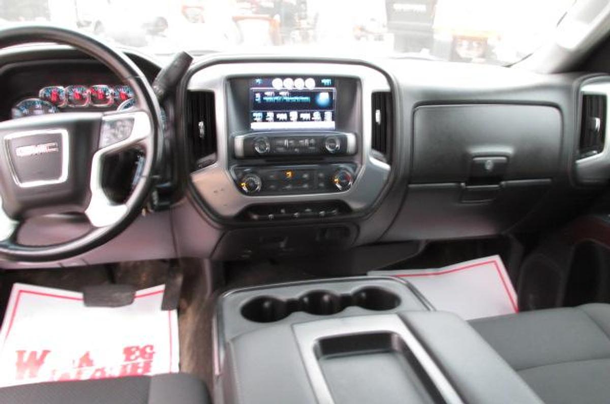 Used 2018 GMC Sierra b2500 Crew Cab 4x4 long box