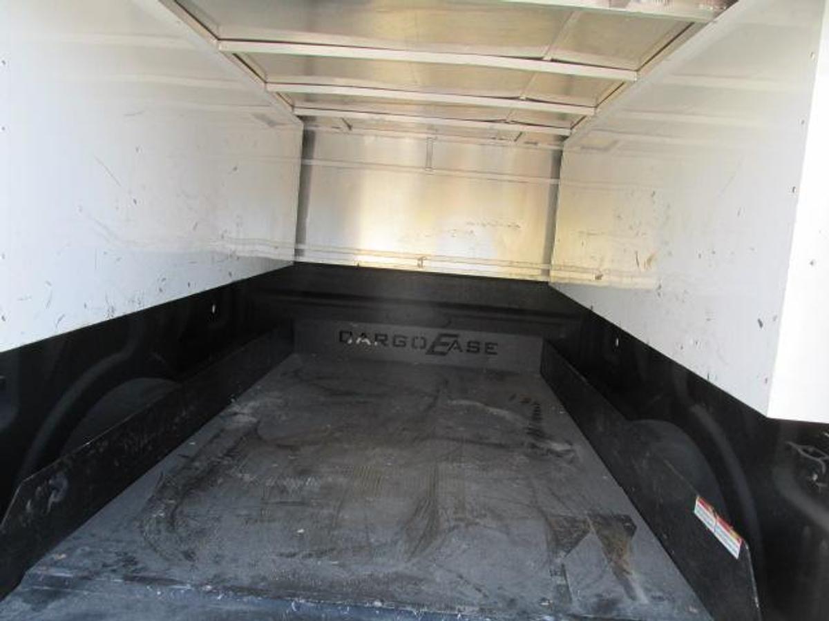 Used 2017 Ford F350 Crew Cab 4x4 8 ft box