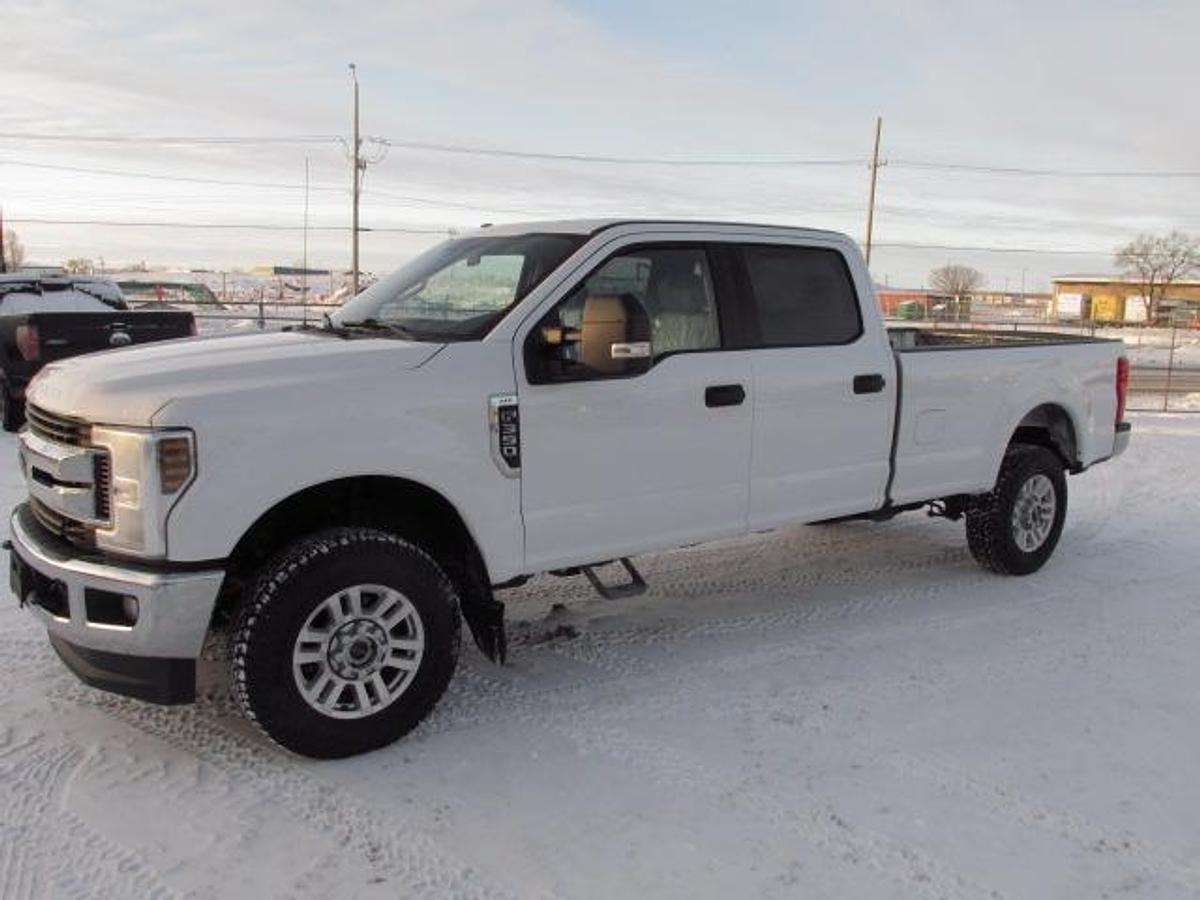 Used 2019 Ford F350 Crew cab 4x4 Long box 