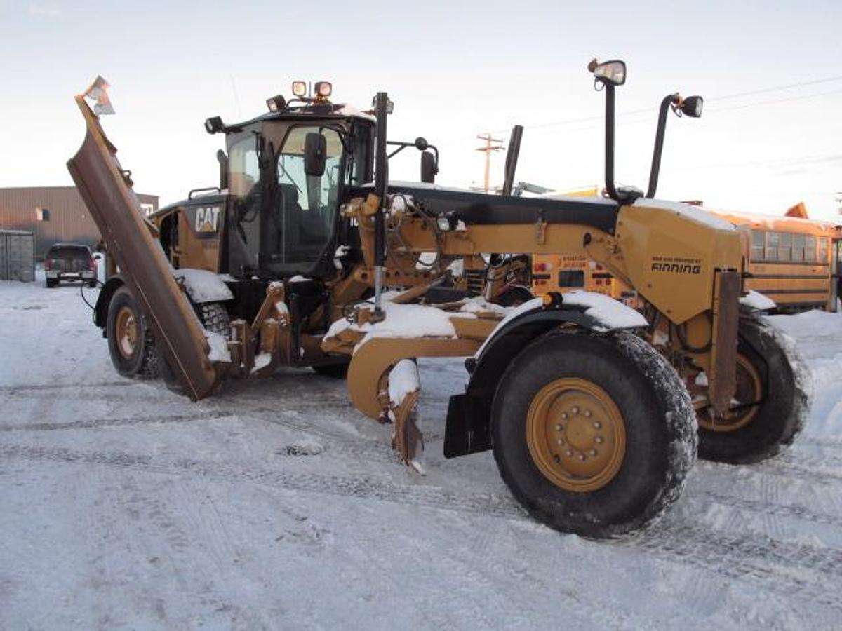 Used 2015 Caterpillar 160M VHP Plus Grader with snow wing very nice
