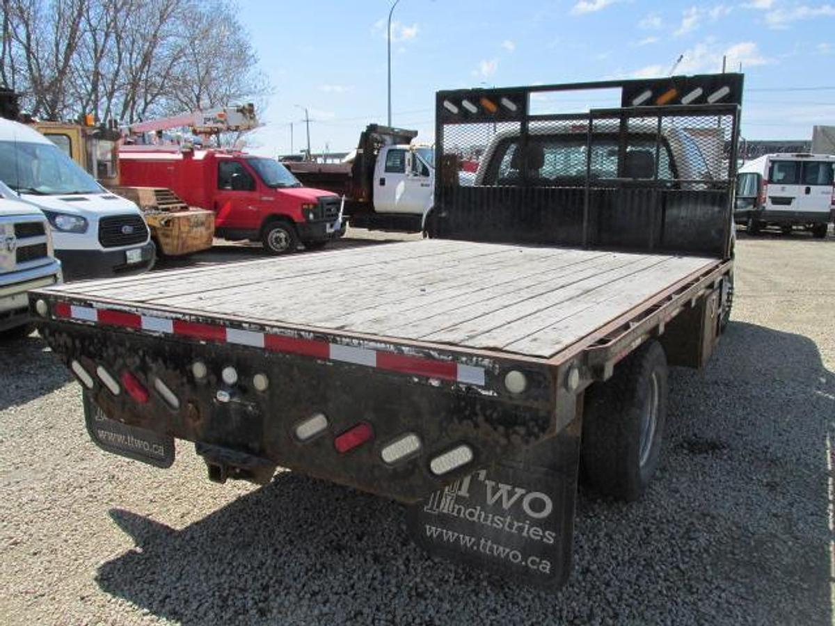 Used 2016 Ford F350 Regular Cab 4x4 with flat deck