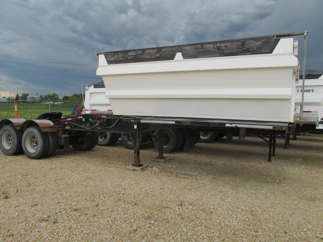 Used 2013 Arnes 15 ft side dump lead trailer