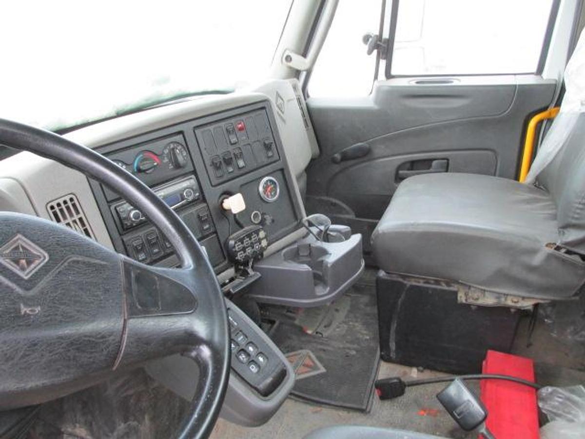 Used 2013 International 4400 Tandem Dump truck