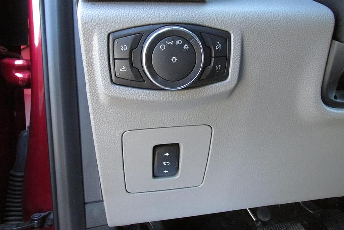 Used 2015 Ford F 150 Crew cab 4x4 XTR