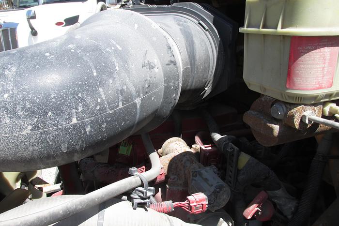 Used 2008 Ford F 750 dump with hydraulic brakes  only 102,000 km