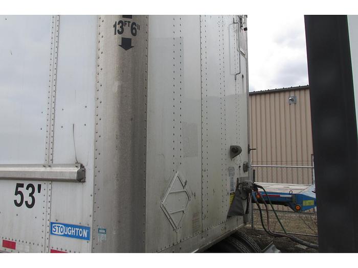 Used 2017 Stoughton 53 ft tandem
