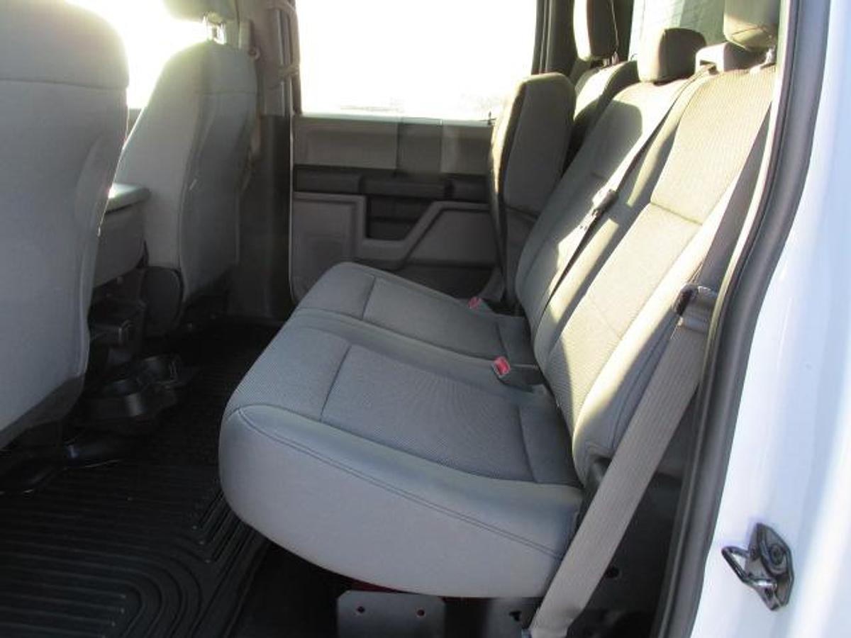 Used 2017 Ford F350 Crew Cab 4x4 8 ft box