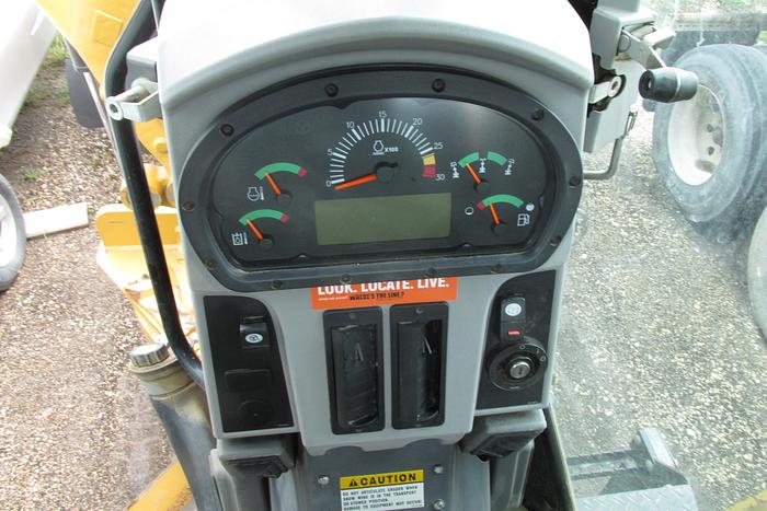 Used 2017 Caterpillar 140 M AWD with Snow wing, front lift group and rear ripper