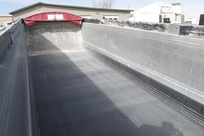 Used 2009 Mac Tandem End Dump