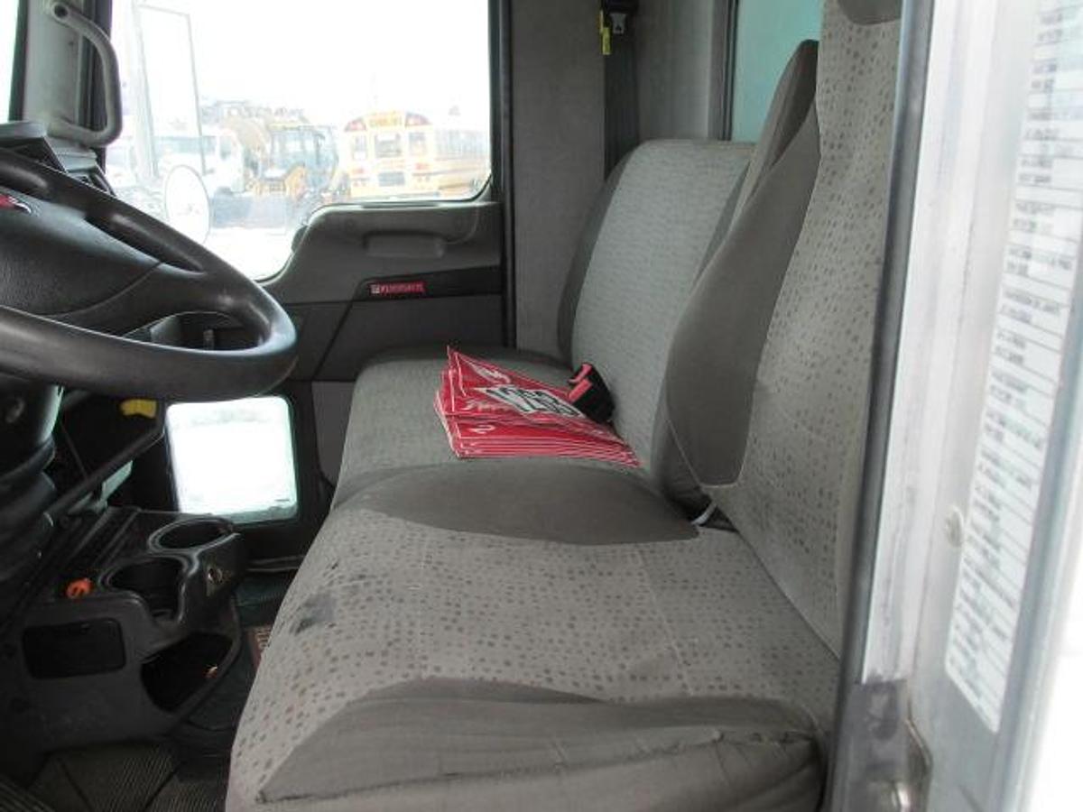 Used 2017 Kenworth T 370 with 24 ft Van body with tailgate