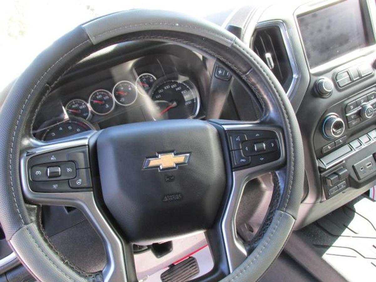 Used 2022 Chevrolet Silverado LT Crew Cab 4x4 6.6 L Gas