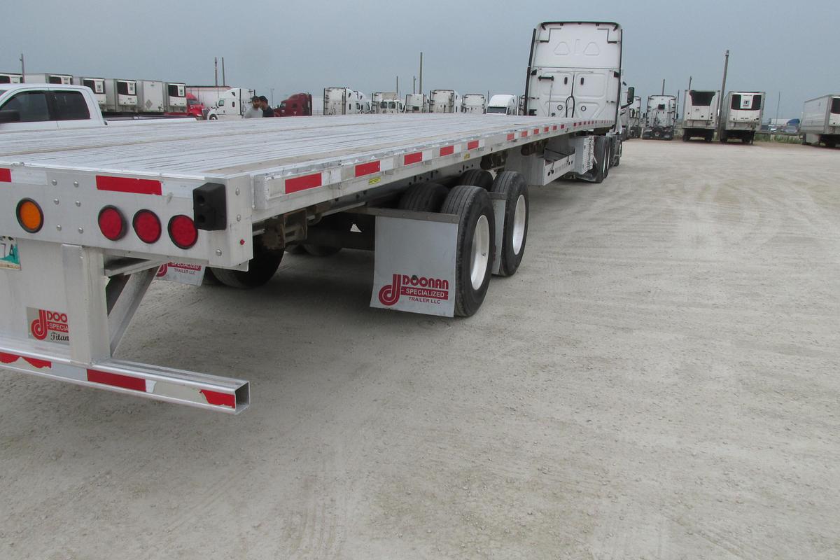 Used 2021 Doonan 53 ft Flat Deck tandem Cali Legal Aluminum trailer