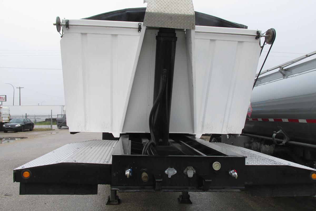 Used 2014 Ridgemar Tridem End Dump trailer