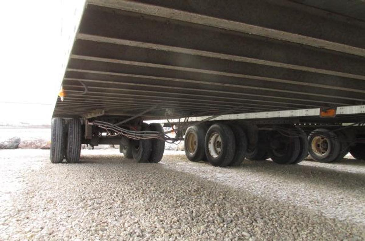 Used 2019 Vanguard Tandem Heated Van trailer