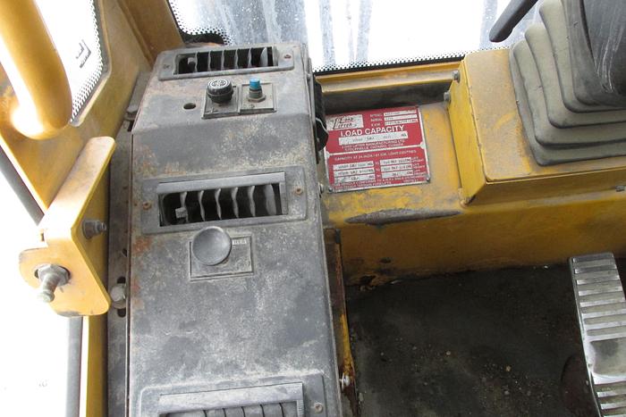 Used 2010 Load Lifter 4417- 16 4x4 15500 lb lift