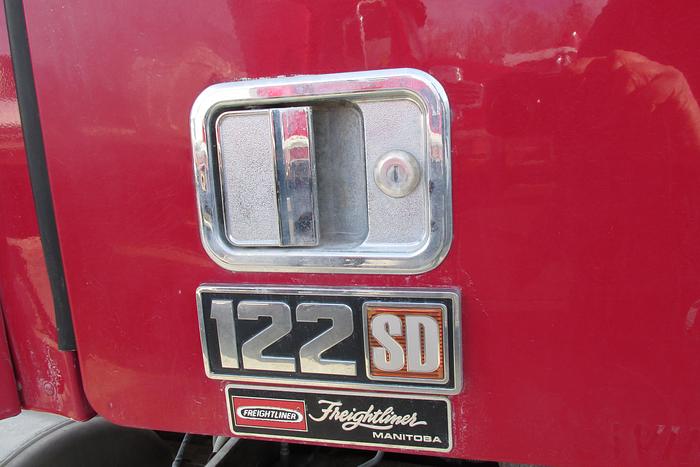 Used 2016 Freightliner Coronado heavy spec 18 spd