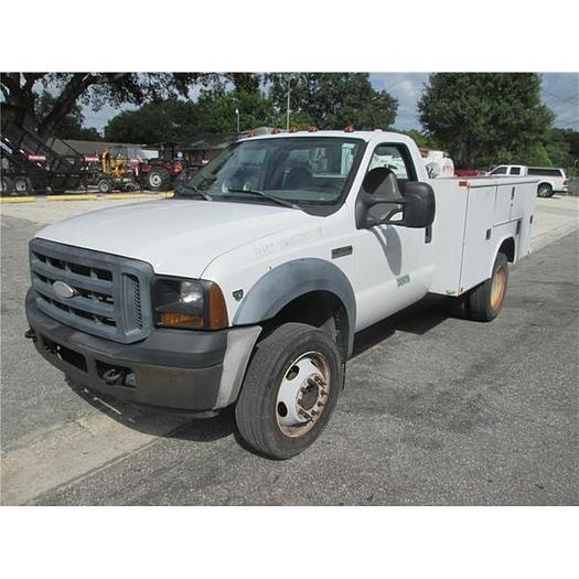 Used 2007 Ford F450 utility truck